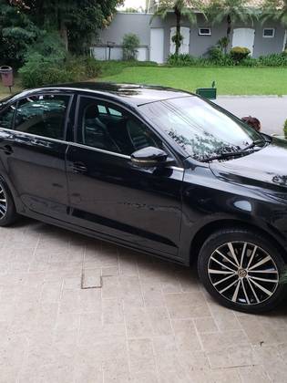 VOLKSWAGEN JETTA 2.0 TSI HIGHLINE 211CV GASOLINA 4P TIPTRONIC
